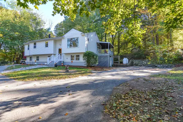 Derry, NH 03038,183 Chester RD