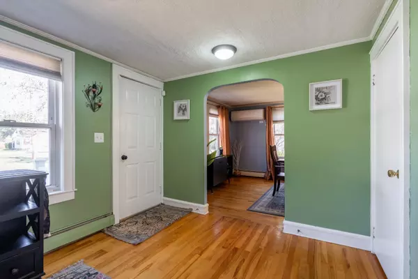 Concord, NH 03301,16 Chase ST