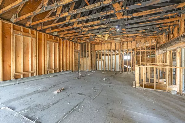 Dover, NH 03820,471 Central AVE