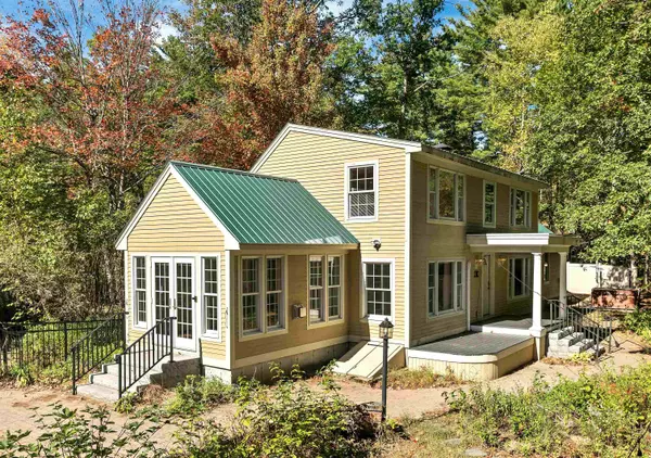 Conway, NH 03860,58 Crossbow LN