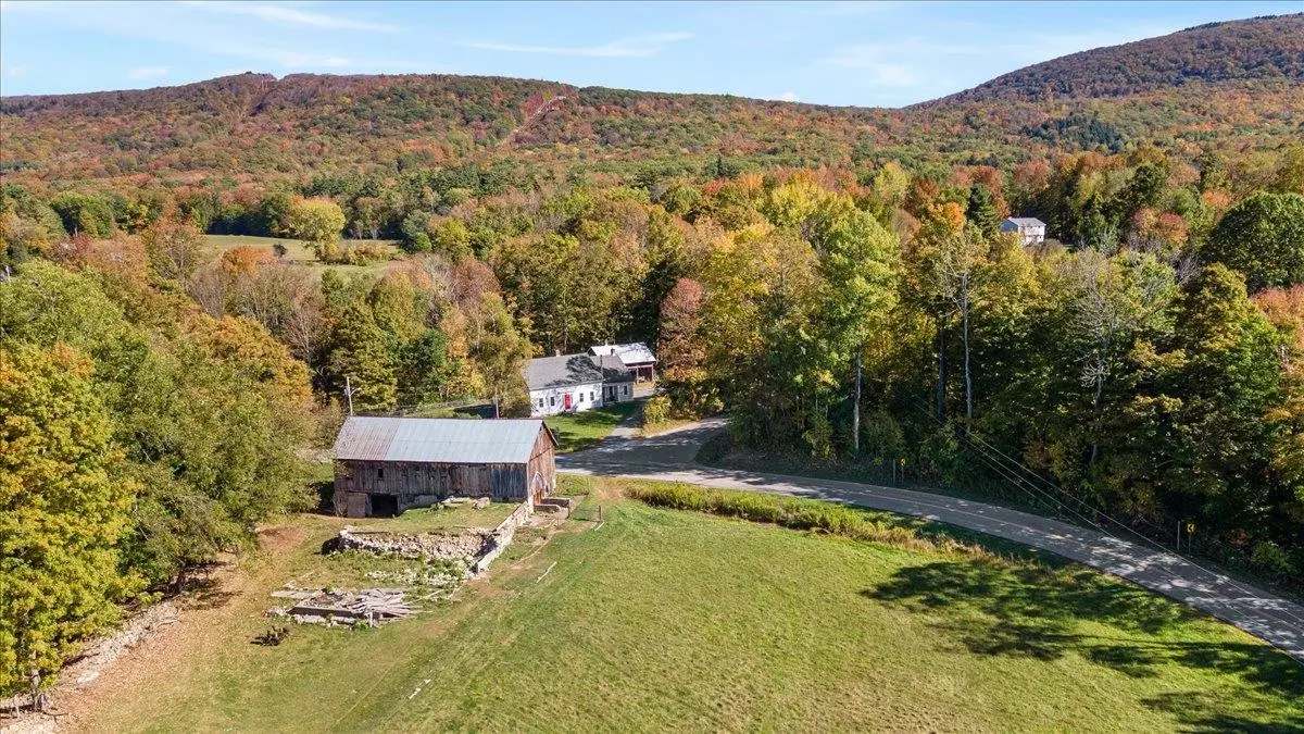 Pownal, VT 05261,21 County RD