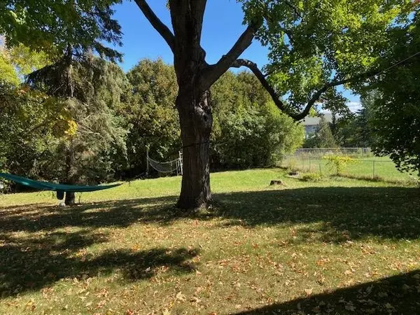 Burlington, VT 05401,246 East AVE