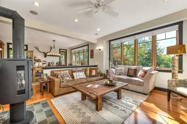 Conway, NH 03818,177 Holly Ridge LN