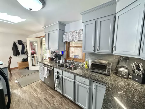 Burlington, VT 05408,2083 North AVE