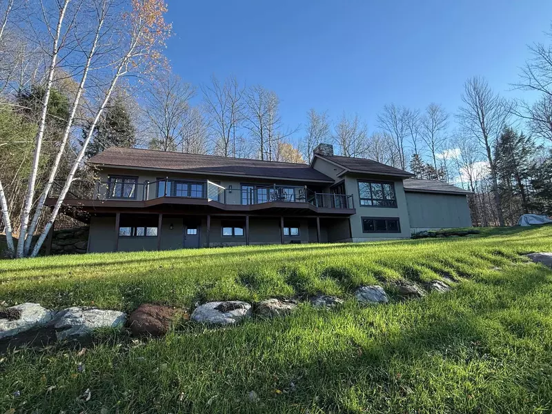 389 upper pinnacle RD, Stowe, VT 05672