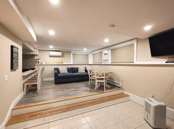 Bristol, NH 03222,208 West Shore RD #5