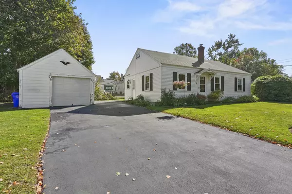 Manchester, NH 03109,70 Ruth AVE