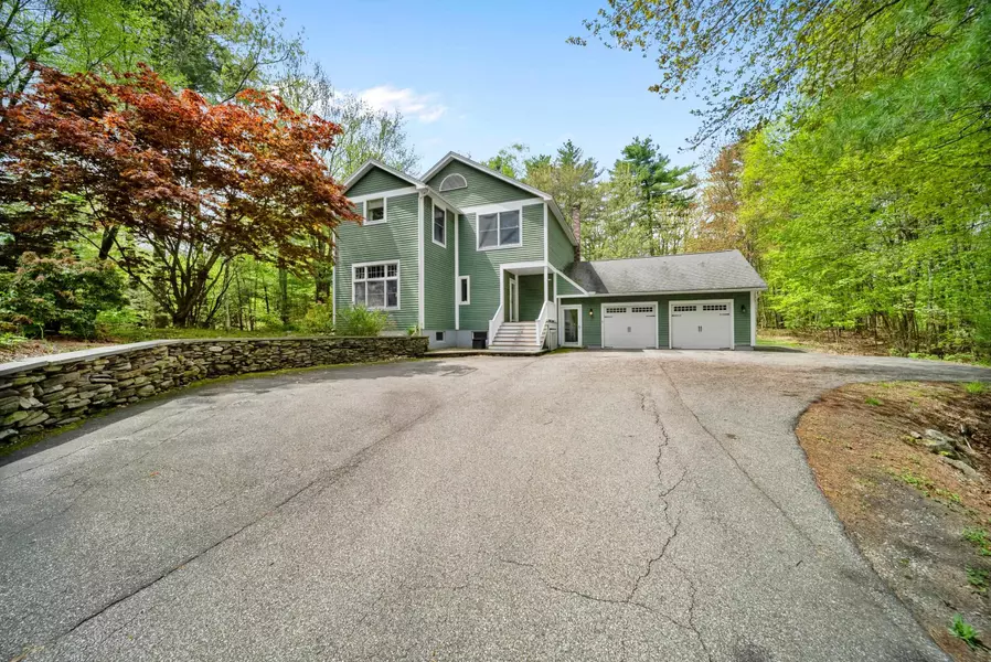 32 Wellesley DR, Bedford, NH 03110