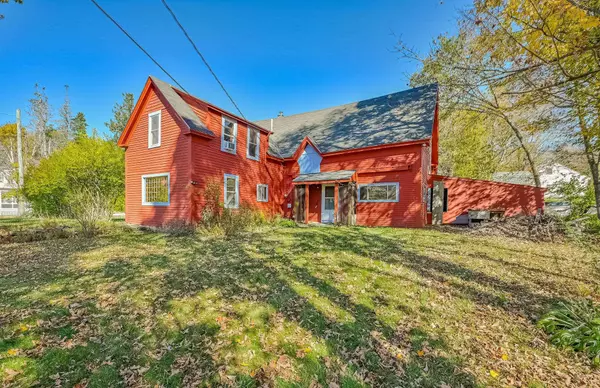 47 Church ST, Milton, NH 03852