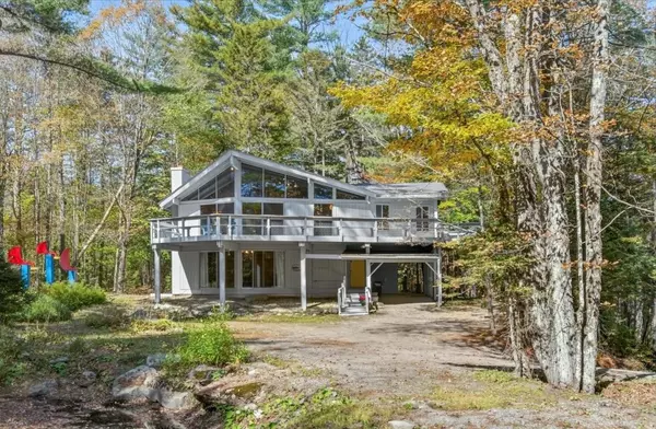 377 Glen RD, Peru, VT 05152