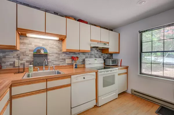 Conway, NH 03860,64 Wildflower TRL #18