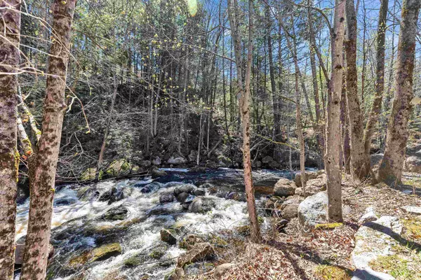 Peterborough, NH 03458,374 Union ST #206