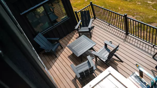 Ludlow, VT 05149,19 Strawberry LN