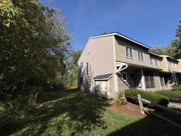 South Burlington, VT 05403,L4 Stonehedge DR