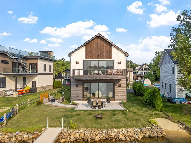 82 Sunset DR, Belmont, NH 03220