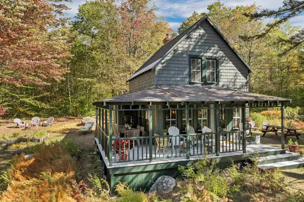 Ossipee, NH 03814,6 Twin Cottage LN