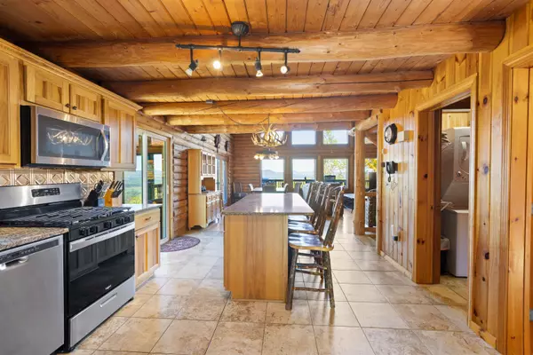 Dalton, NH 03598,231 Simonds RD