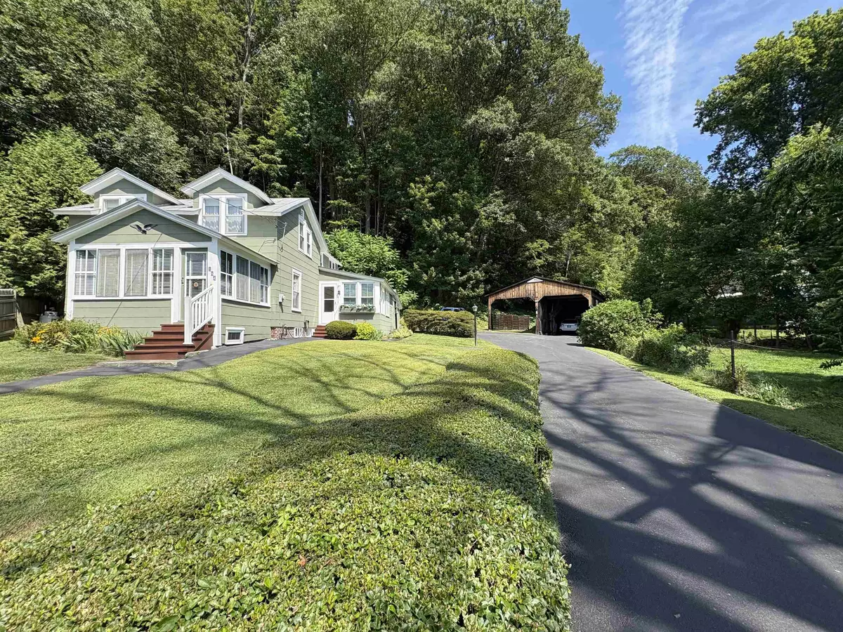 Hartford, VT 05001,184 Hazen ST