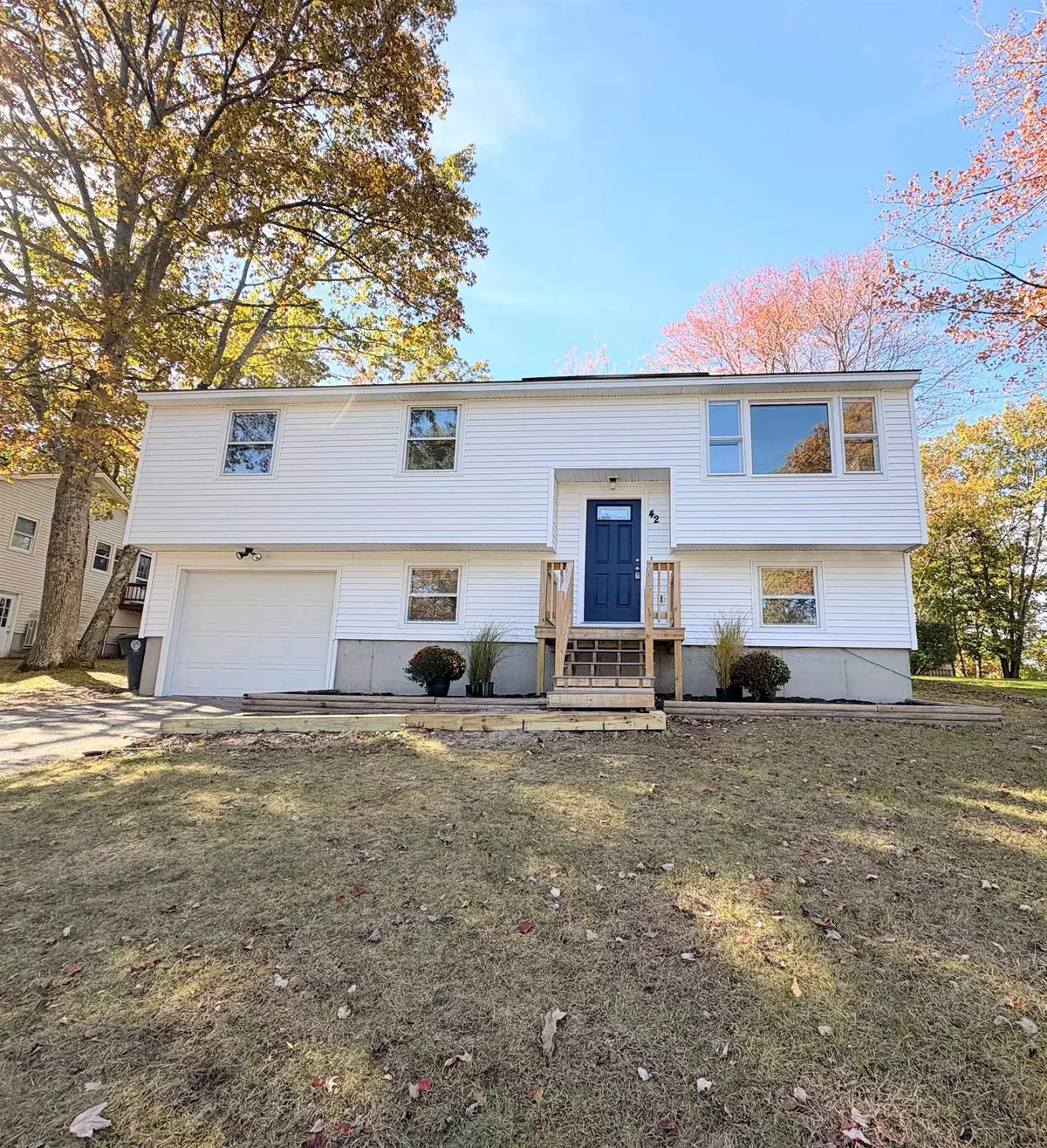 Nashua, NH 03062,42 Woodfield ST