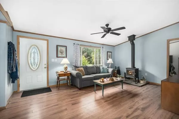 Alton, NH 03809,23 Eagles WAY