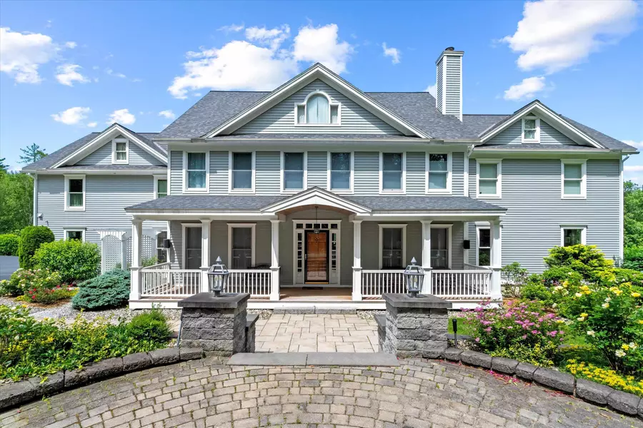 15 Old Stage RD, Langdon, NH 03602