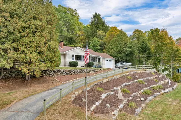 Goffstown, NH 03045,99 Elm ST