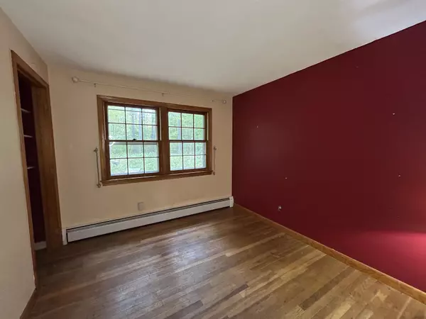 Bow, NH 03304,4 Jones AVE