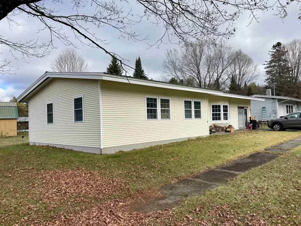 East Haven, VT 05837,26 Cross ST