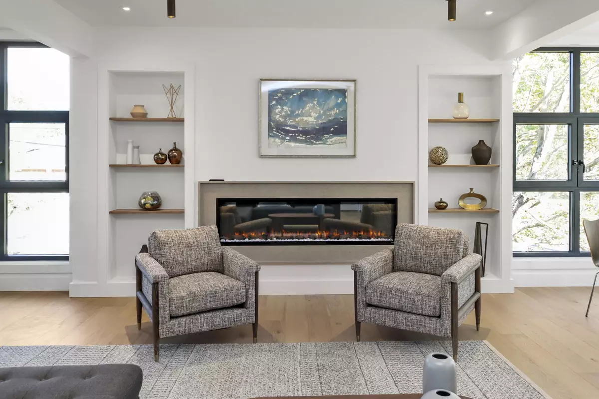 Portsmouth, NH 03801,1155 Sagamore AVE #1