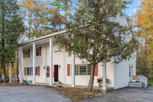 Auburn, NH 03032,570 Hooksett RD