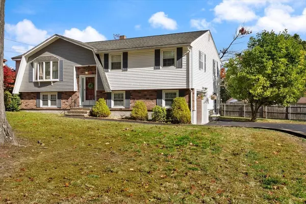 15 Alexander AVE, Dracut, MA 01826