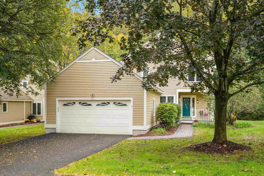 5 Chatfield DR, Nashua, NH 03063