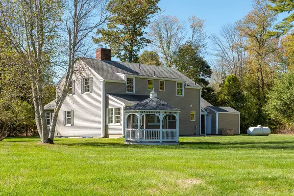 Durham, NH 03824,25 + 0 Emerson RD