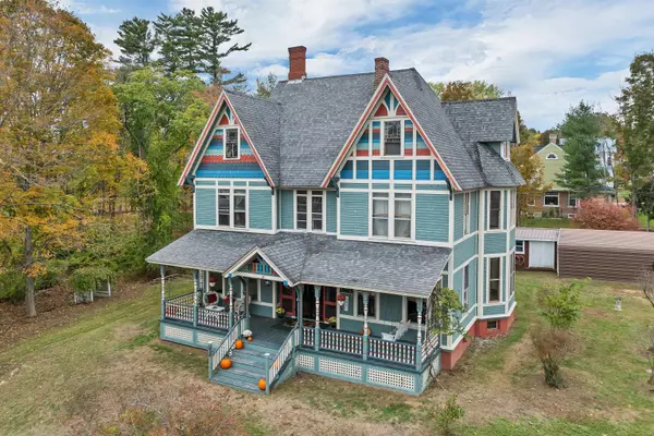28 Maple SQ, Franklin, NH 03235