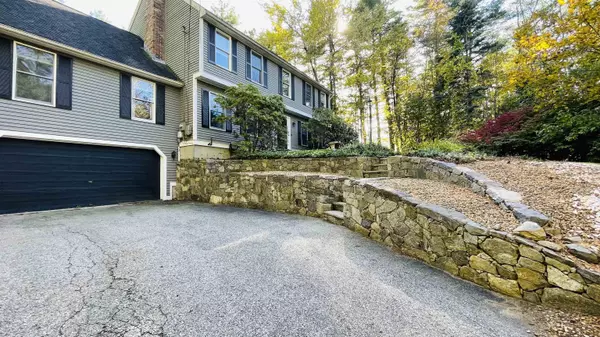 Windham, NH 03087,219 Range RD