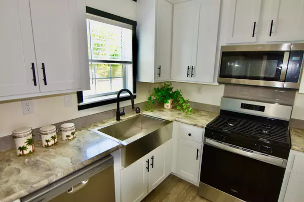 Lebanon, NH 03766,86 NH Route 4A