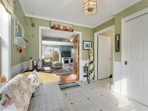 Ferrisburgh, VT 05456,771 Robinson RD