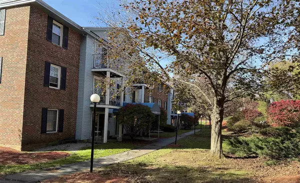 1799 Bodwell RD #14, Manchester, NH 03109