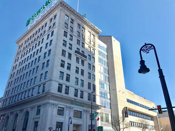 Manchester, NH 03101,875 Elm ST #204