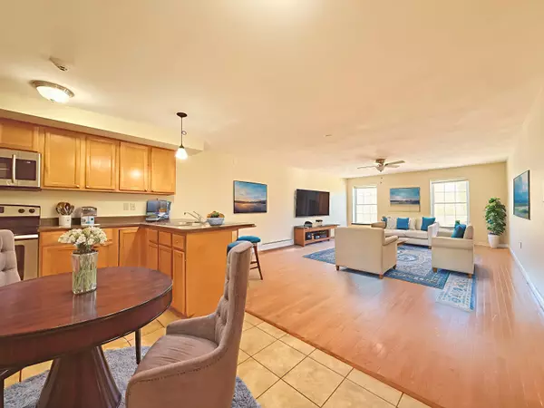 80 Main ST #303, Ossipee, NH 03814