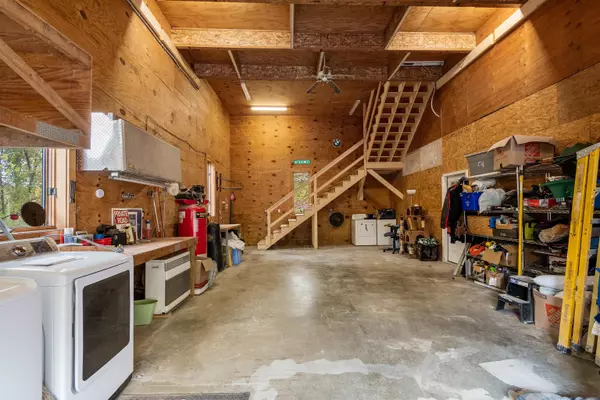 Hinesburg, VT 05461,97 Bittersweet HL