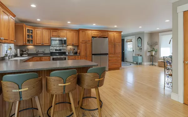 Walpole, NH 03608,300 Wentworth RD