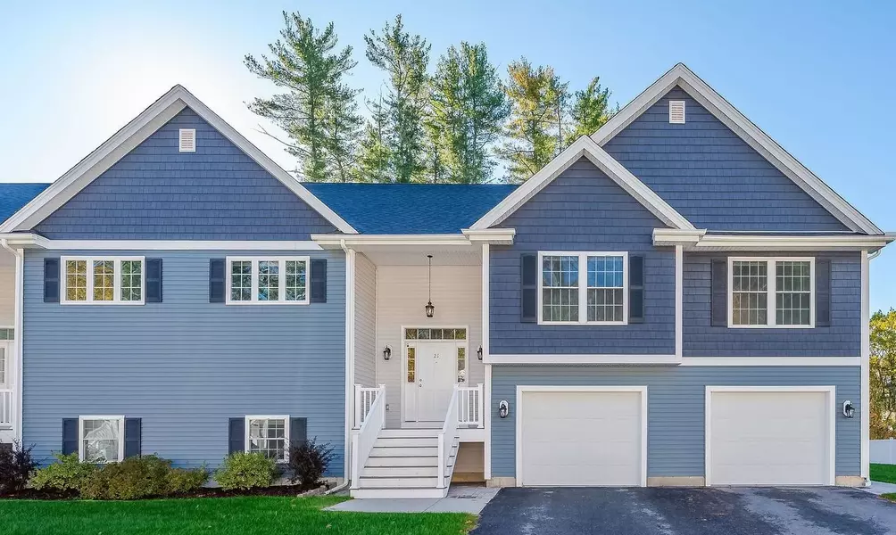 21 Cypress CIR, Exeter, NH 03833