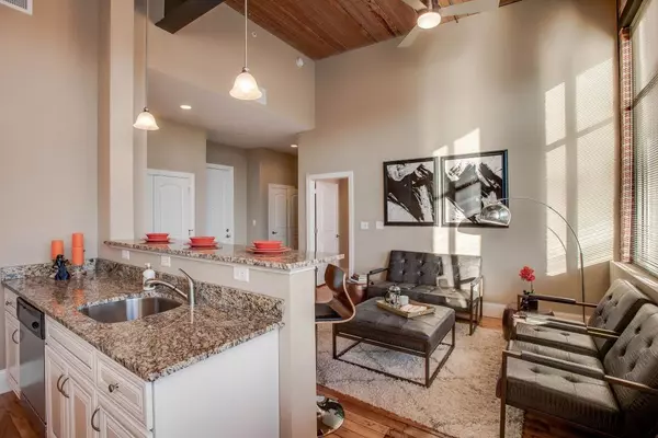 Keene, NH 03431,216 West ST #205