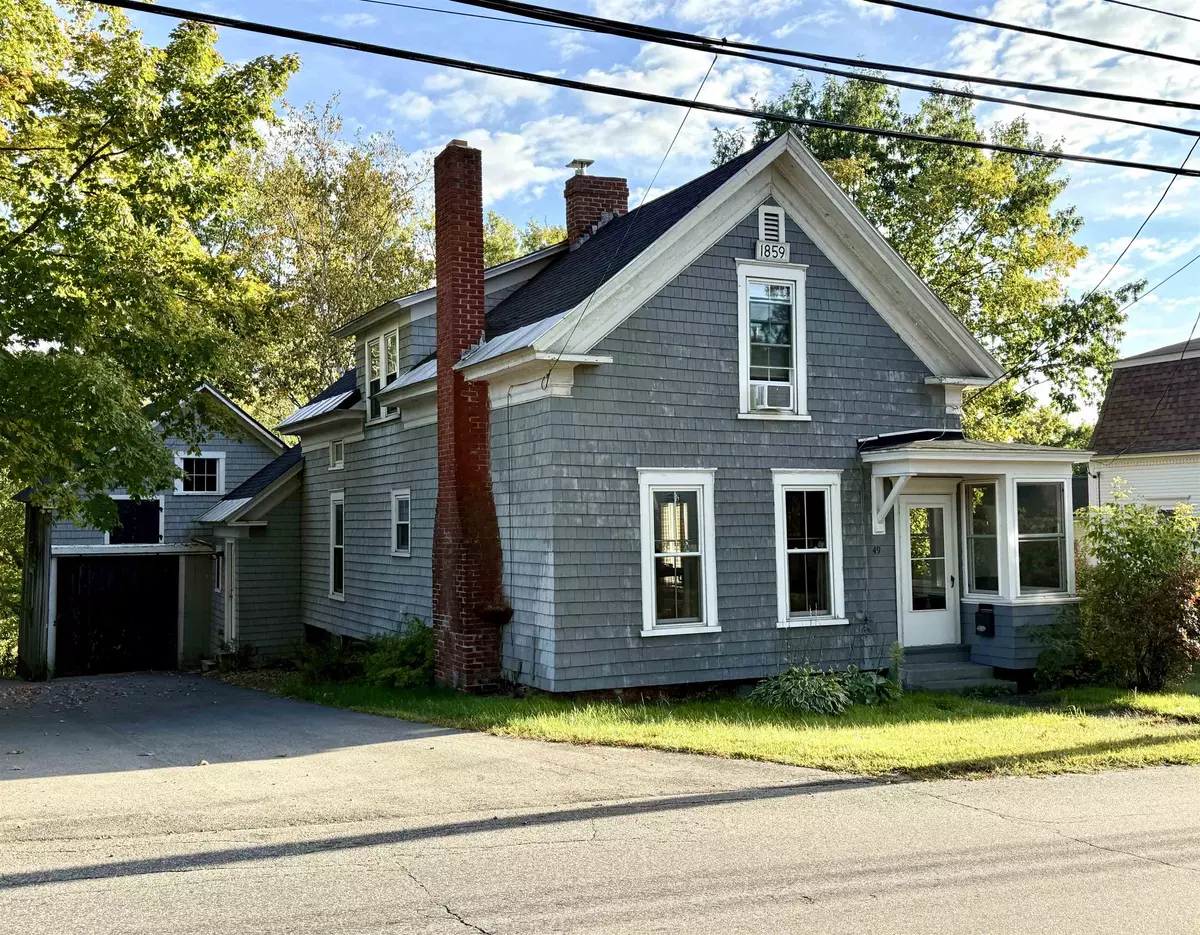 Lancaster, NH 03584,49 Middle ST