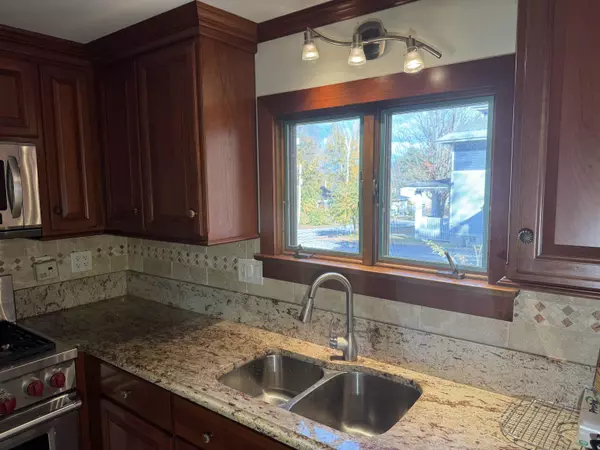 Claremont, NH 03743,22 Bible Hill RD