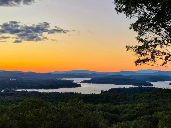 56 Foxglove RD, Gilford, NH 03249