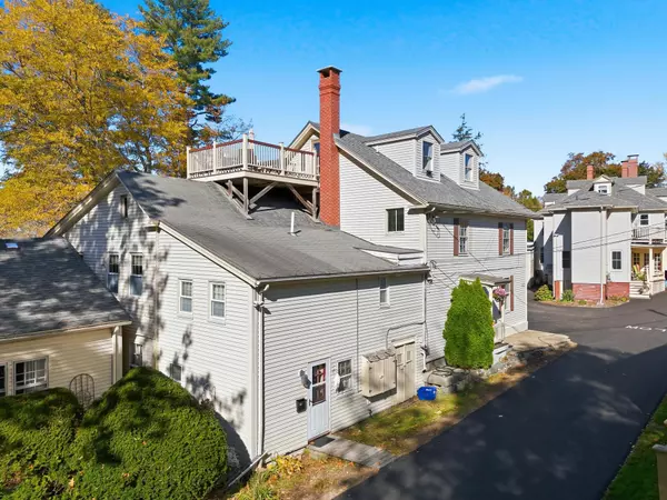 Exeter, NH 03833,75 High ST #G4