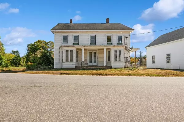 4 Parade CIR, Barnstead, NH 03218