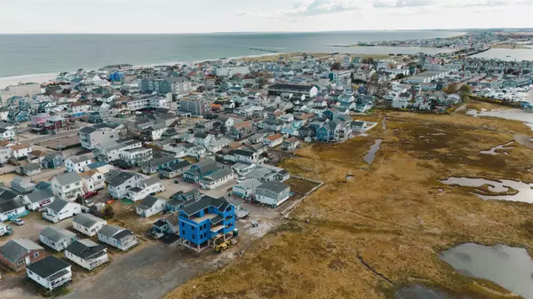 Hampton, NH 03842,27 Perkins AVE